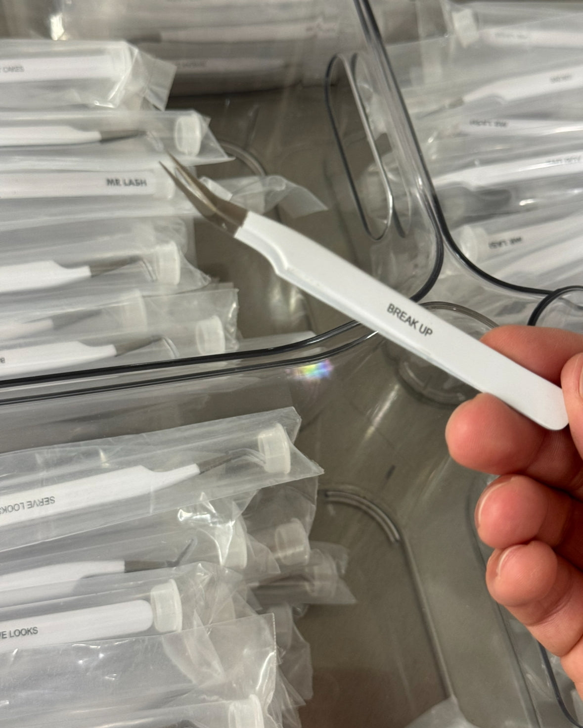 Fangirl Collection fibre tip tweezer