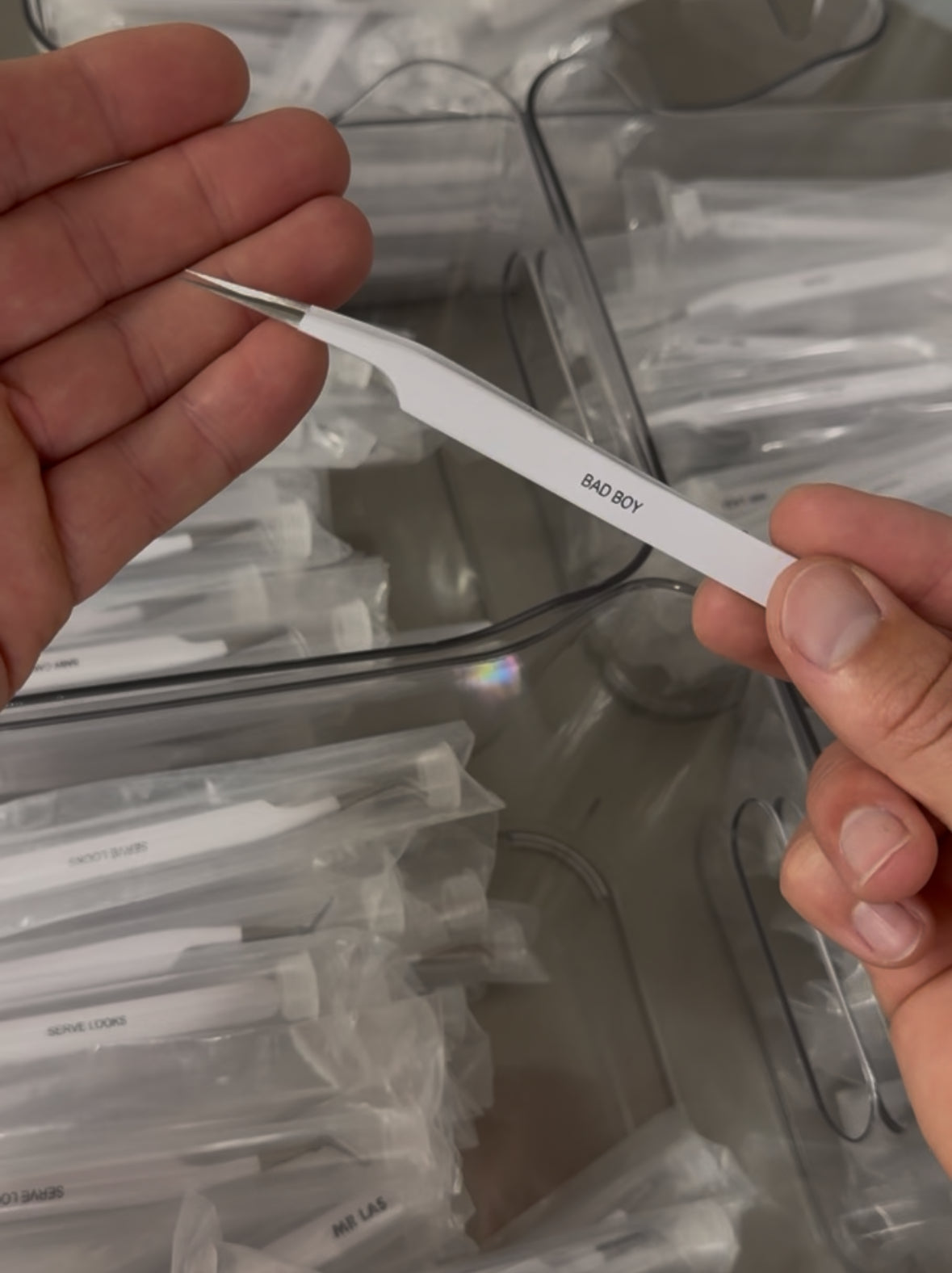 Fangirl Collection fibre tip tweezer