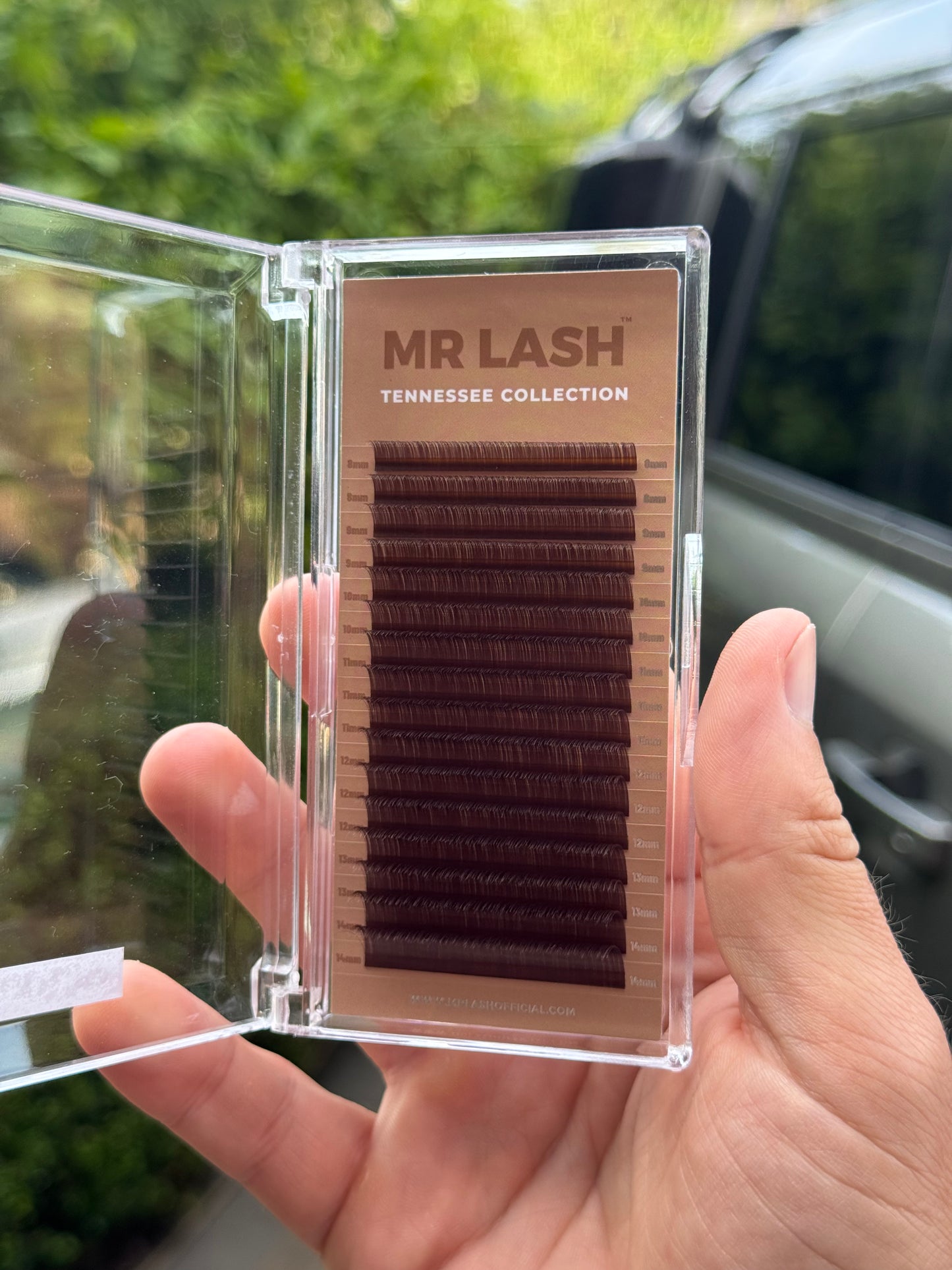Brown volume lashes mix trays