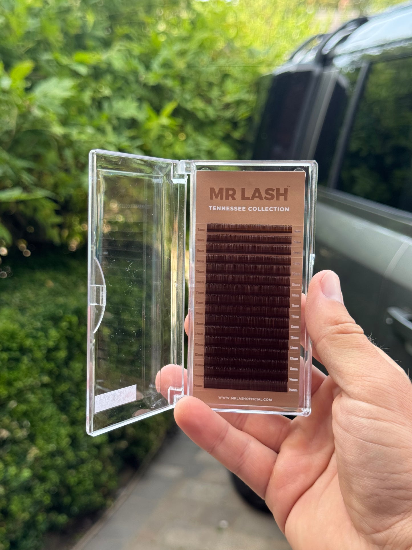 Brown volume lashes mix trays